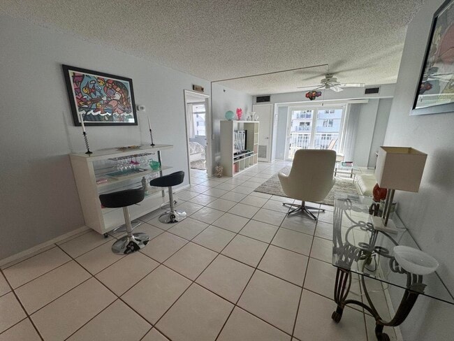 Building Photo - 3215 S Ocean Blvd