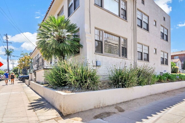 Building Photo - 301 Brookes Ave