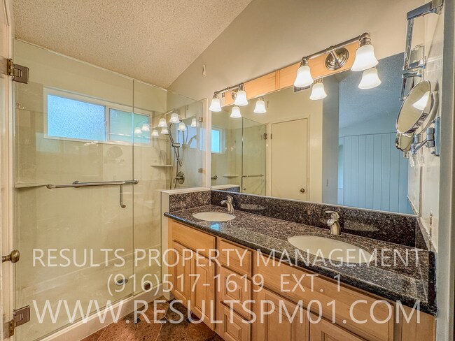 Building Photo - Stanford Ranch 3 Bedroom beauty!
