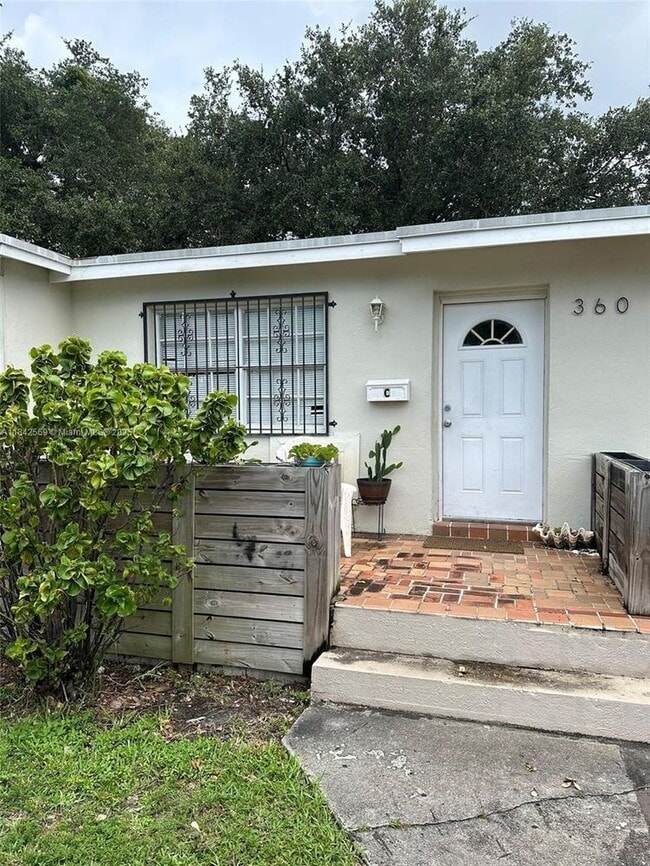 Primary Photo - 360 NE 82nd St