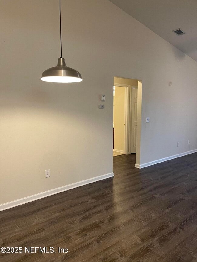 Building Photo - 6965 Ortega Woods Dr