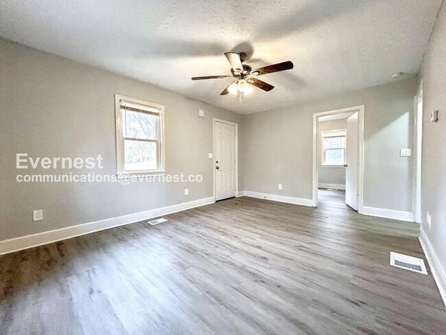 Building Photo - 2175 Pansy St NW