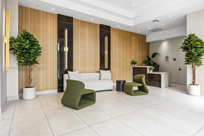 Building Photo - 7910 Harbor Island Dr