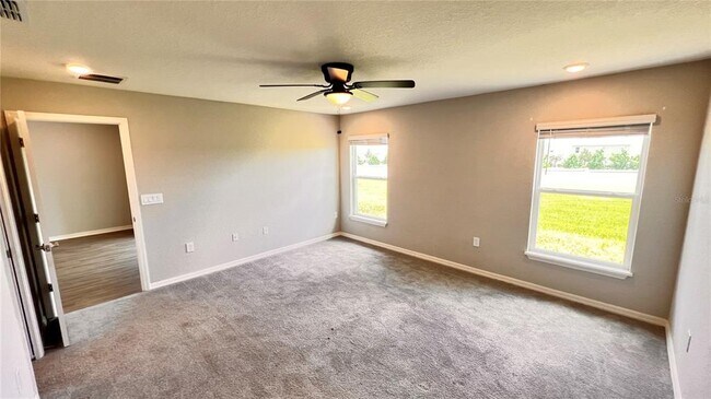 Building Photo - 1097 SILAS St