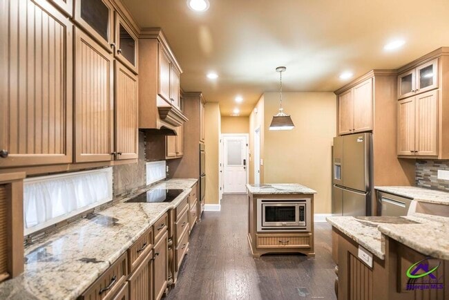 Building Photo - 107 Grand View Ave