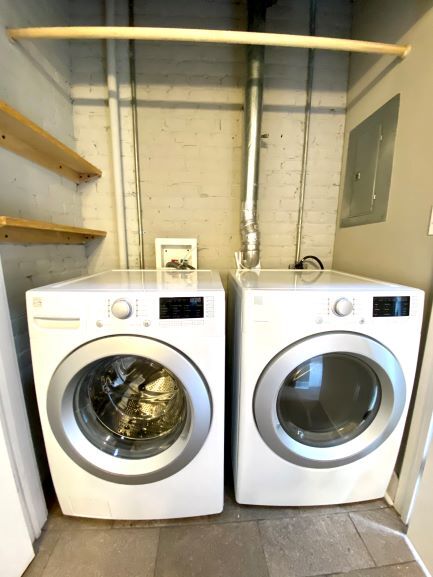 Laundry Room - 1016 Jefferson St