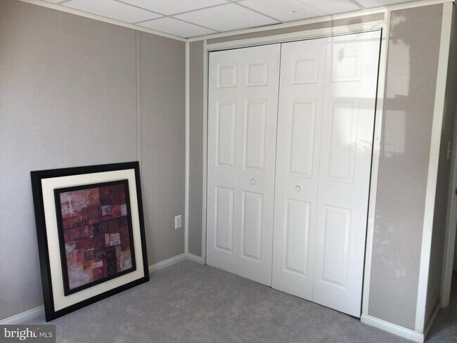 Building Photo - 5558 Clifton Crest Way