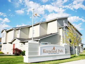 Building Photo - Keeneland Park