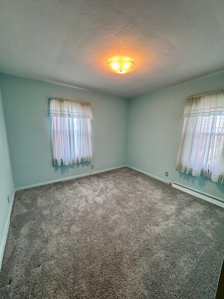 Building Photo - 317 2nd Ave