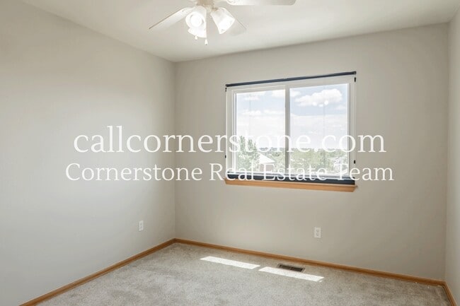 Building Photo - 4775 Sweetgrass Ln