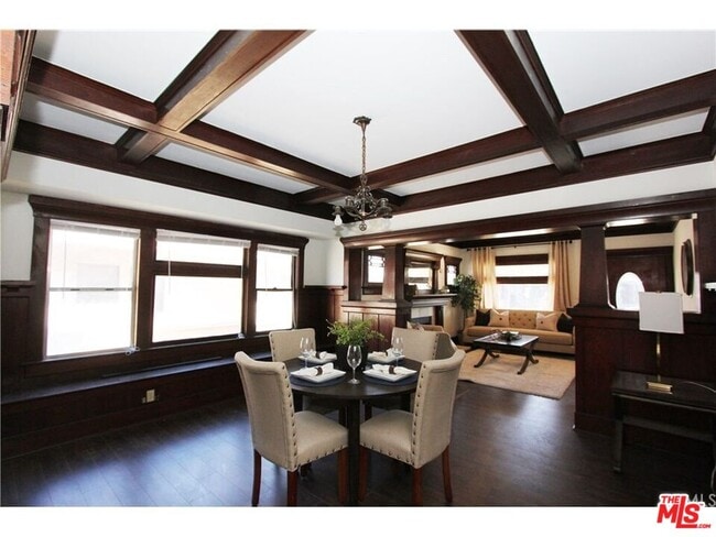 Building Photo - 2345 W 30th St