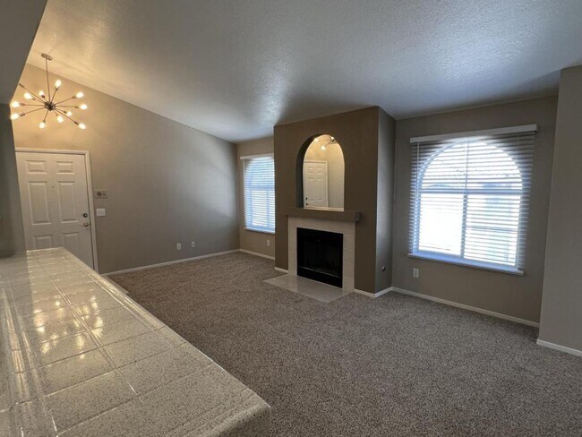 Building Photo - 7570 W Flamingo Rd