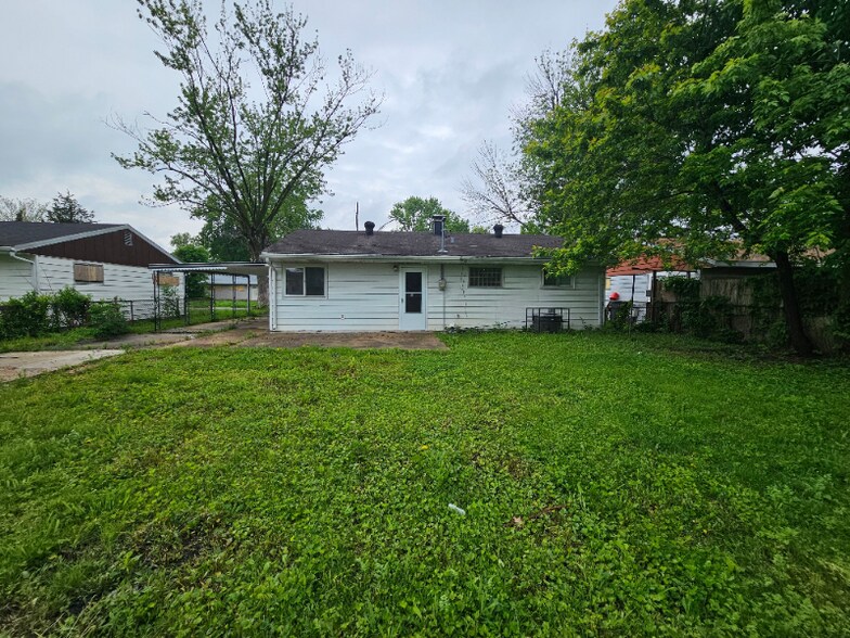 Building Photo - 105 Melvin Dr