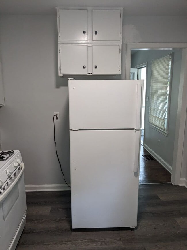 Building Photo - 2 Bed/1 Bath House in Decatur