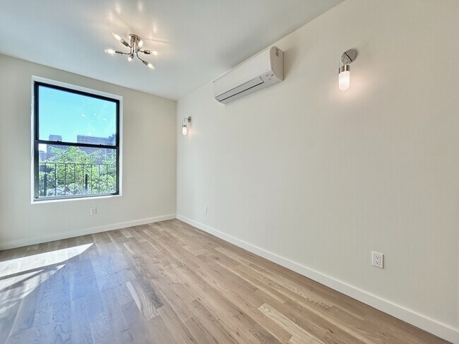Building Photo - 524 W 134th St