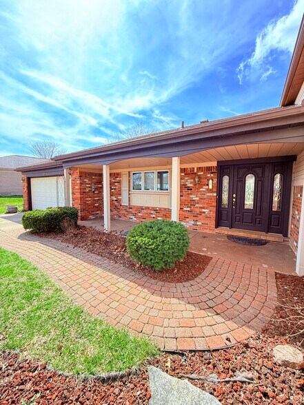 Building Photo - 42021 Banbury Ct