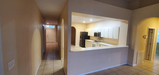 Building Photo - 810 Terranova Rd