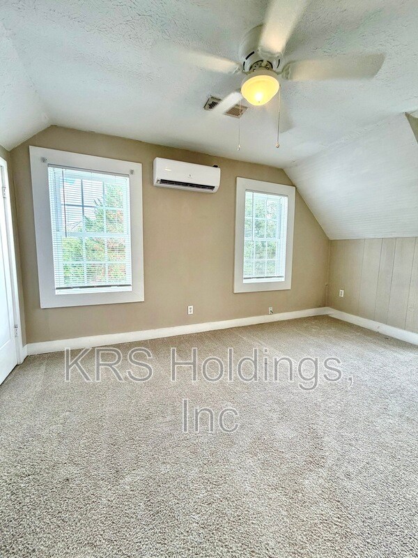 Building Photo - 3413 Thomas Jefferson Rd