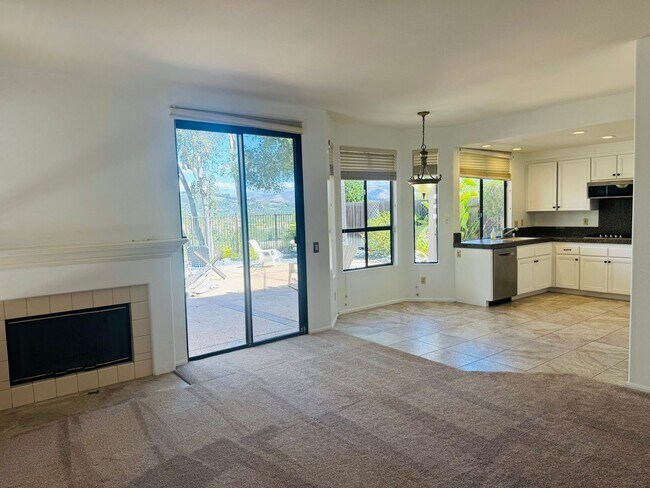 Building Photo - View Mission Oaks 4 Bedroom