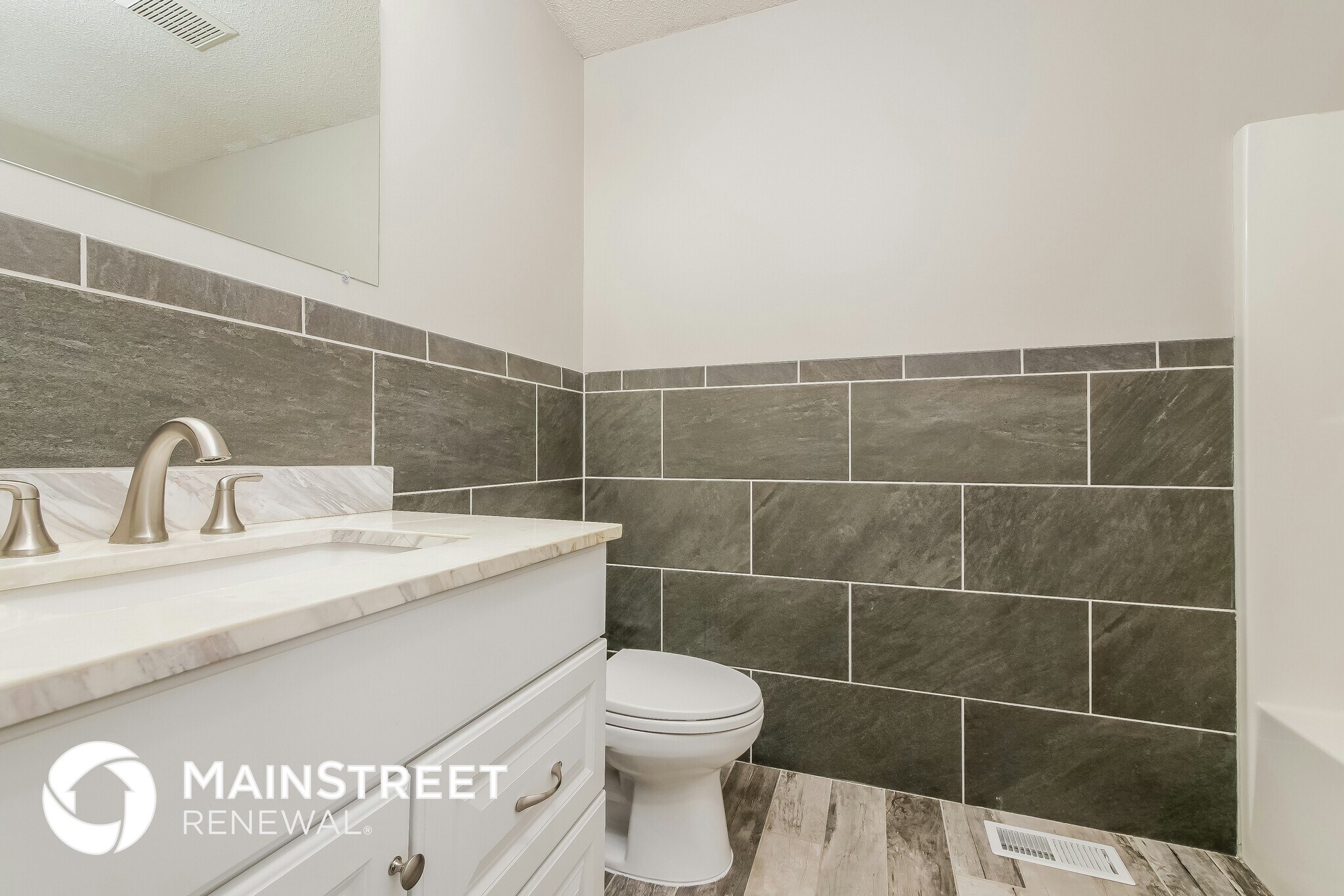 Building Photo - 1312 Stonecrest Dr