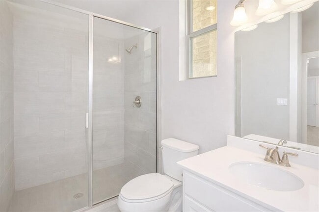 Building Photo - 1610 Arcilla St