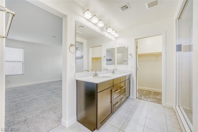 Building Photo - 10426 Mount Charleston Ave