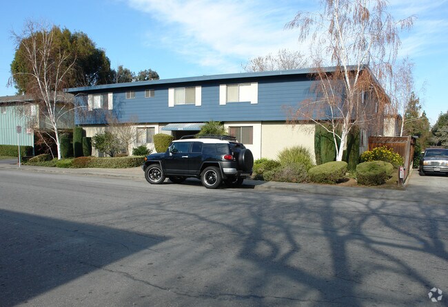 Primary Photo - Dry Creek Apartments