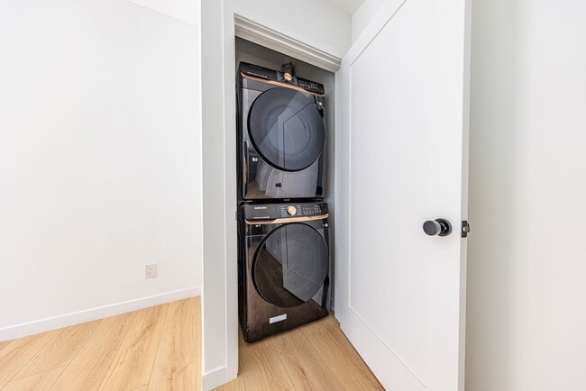 Building Photo - 1954 Purdue Ave