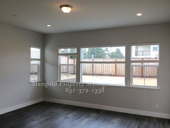 Building Photo - Recently Built 3 Bedroom 2.5 Bathroom Home...