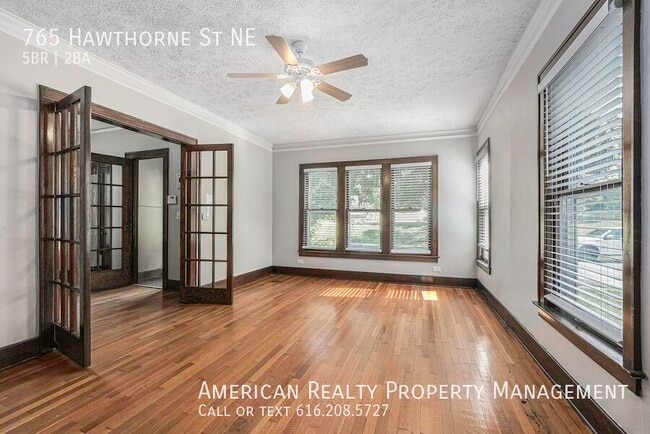 Building Photo - 765 Hawthorne St NE