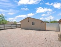 Building Photo - 1107 W Sonora St