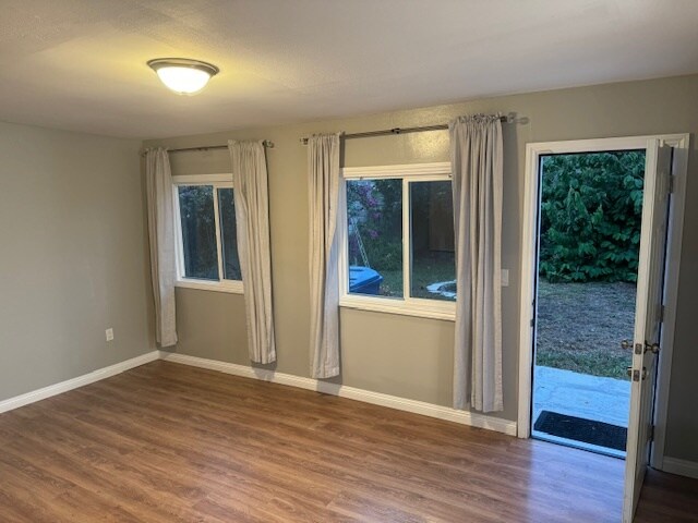 Building Photo - 15312 Ermanita Ave