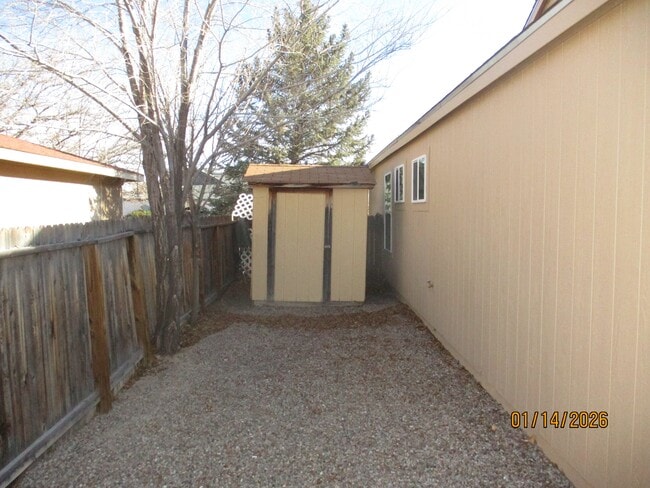 Building Photo - 1409 Alder Dr NE