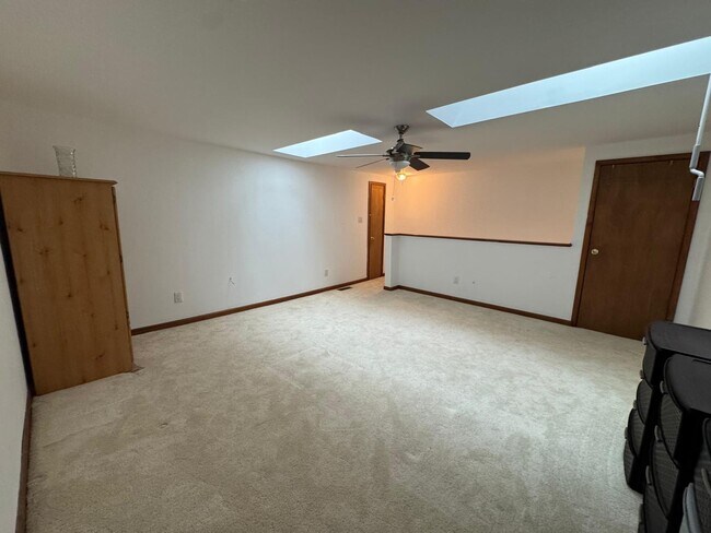 Building Photo - 4002 Franklin Ct
