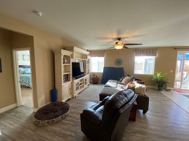 Building Photo - Great Home in Carson City