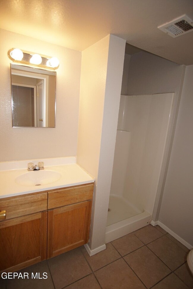 Building Photo - 11021 Sunshine Ct