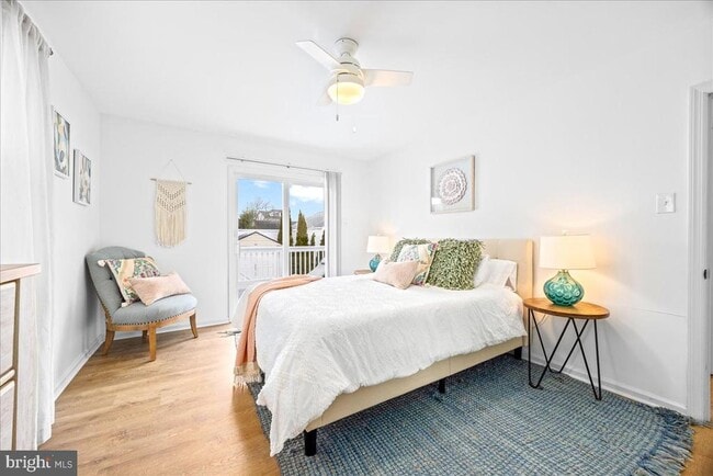 Building Photo - 208 N Lancaster Ave