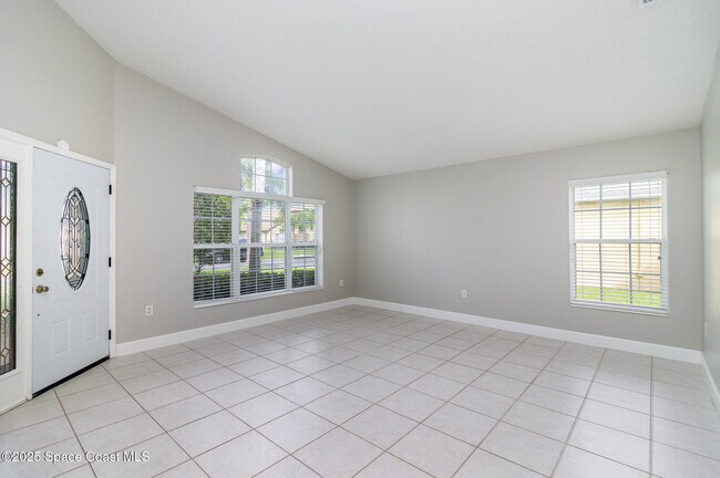 Building Photo - 4421 Chardonnay Dr