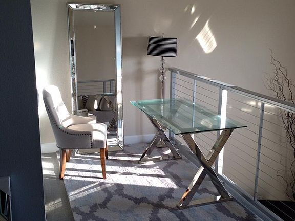 Building Photo - "Chic 1-Bedroom Retreat in Palo Alto with ...