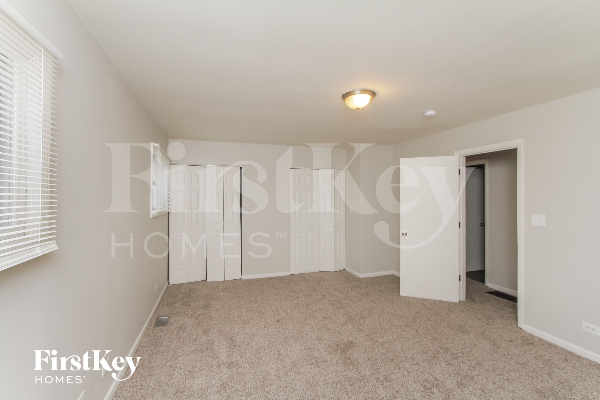 Building Photo - 181 S Pinecrest Rd