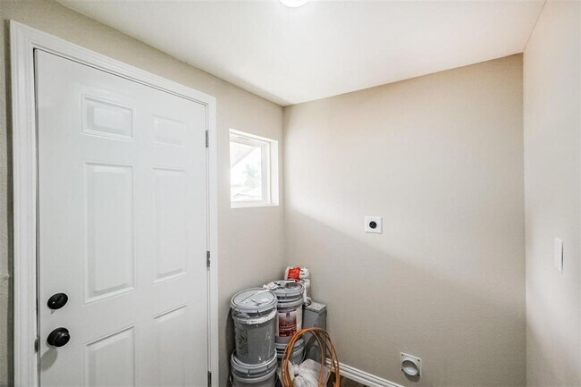 Building Photo - 3108 Memel St