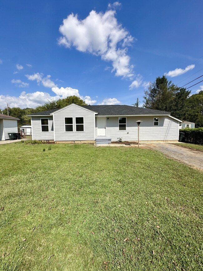 Primary Photo - 1708 58th Ave N