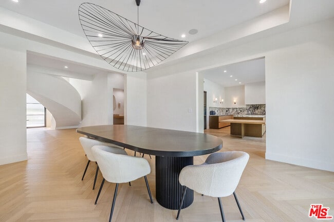 Building Photo - 12001 Crest Ct