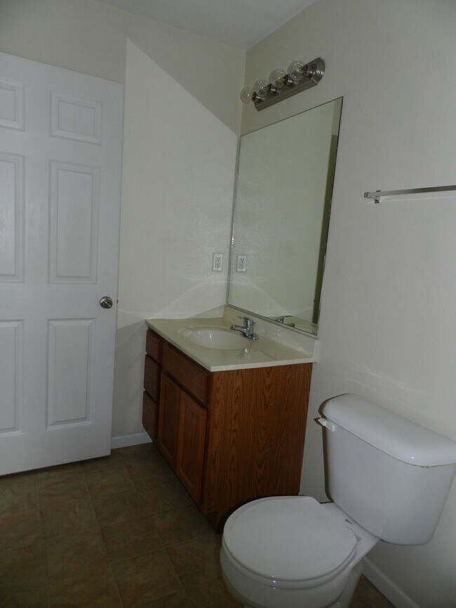 Building Photo - 222 Settlers Pass