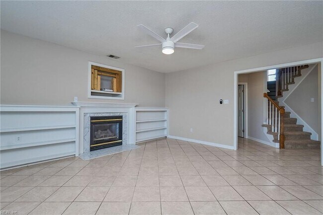 Building Photo - 3305 Fayette Dr