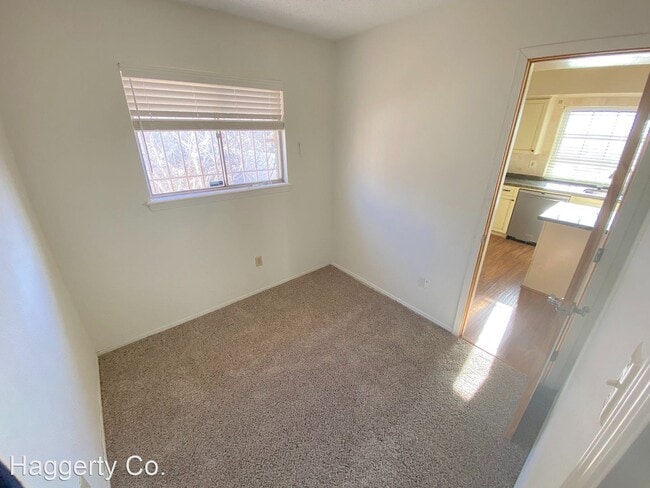 Building Photo - 3 br, 3 bath House - 5809 Vista Clara