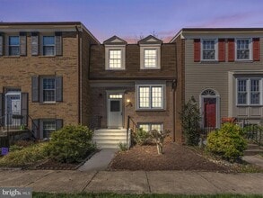 Building Photo - 8638 Dellway Ln