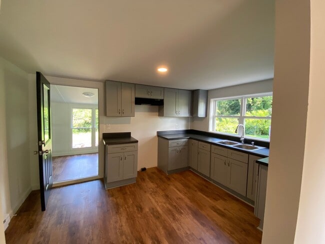 Building Photo - Newly remodeled home is located in Lancaster, SC 29720.