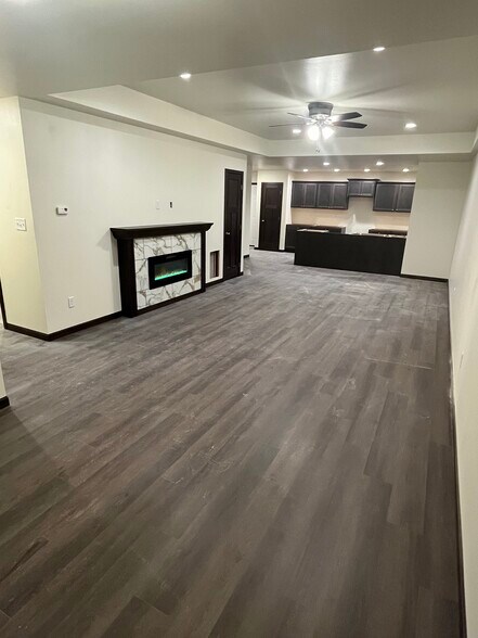 Building Photo - 1800 Sheldon Ave