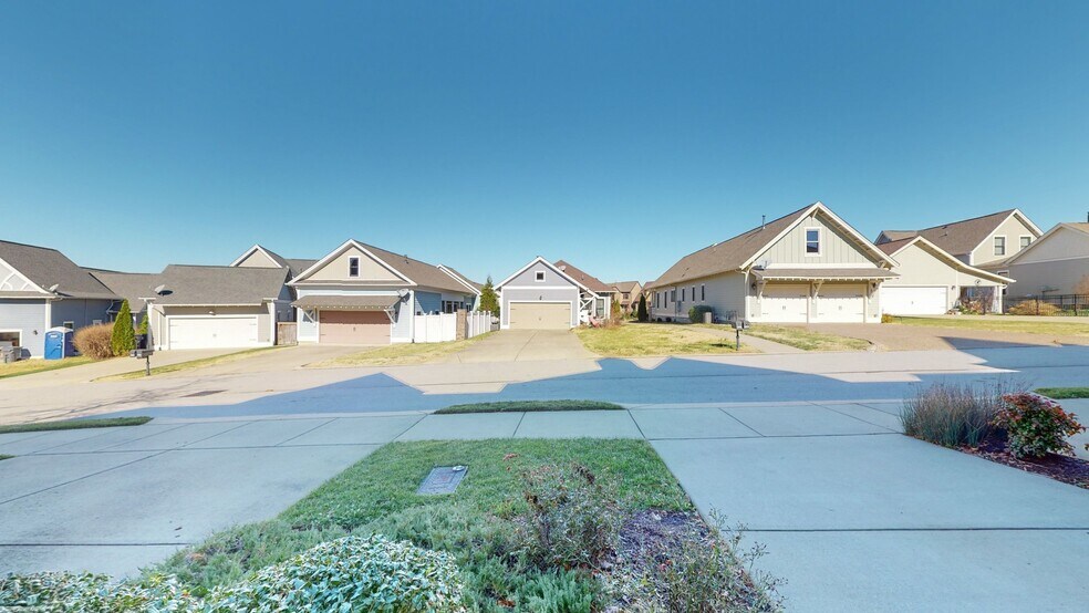 Building Photo - 2093 Newark Ln